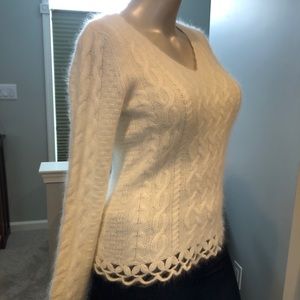 Tweeds Angora V-neck Sweater